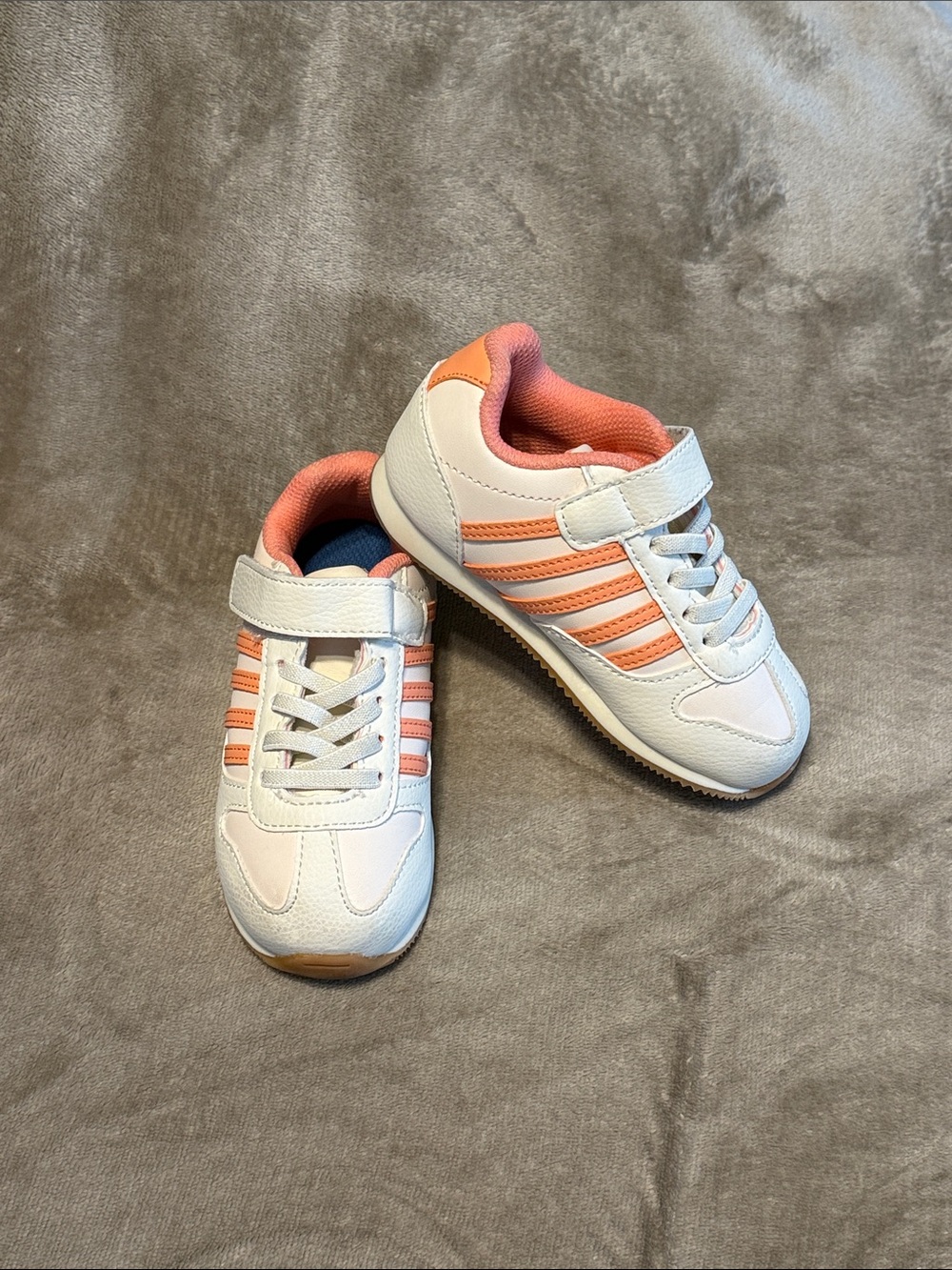 Kids White and Peach Active Sneakers with Hook-and-Loop Strap 8C